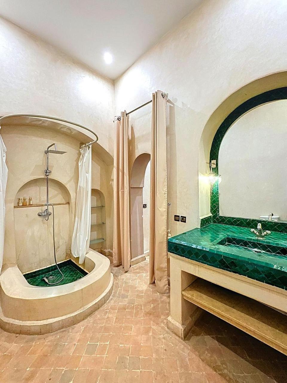 Le Medina Privilege And Hotel